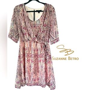 ✨NWT✨ Suzanne Betro Floral Boho Lined Dress with Front Accent Tie Size M